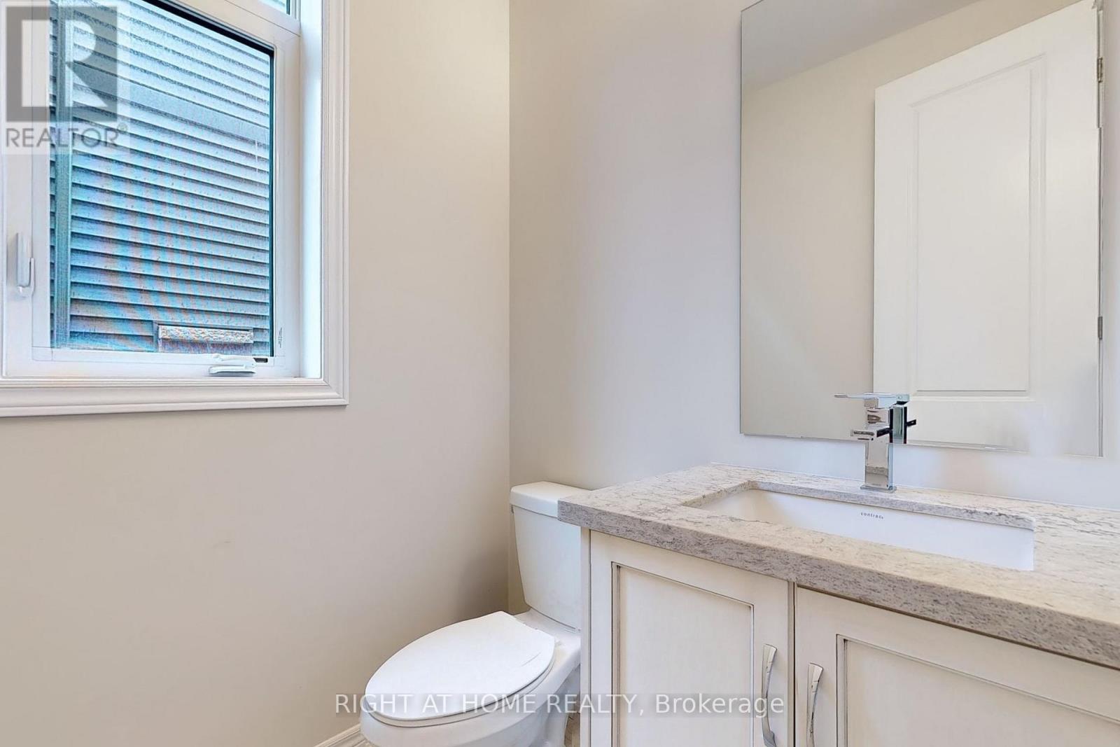 91 Starfire Crescent, Hamilton, Ontario  L8E 0K9 - Photo 13 - X12642418