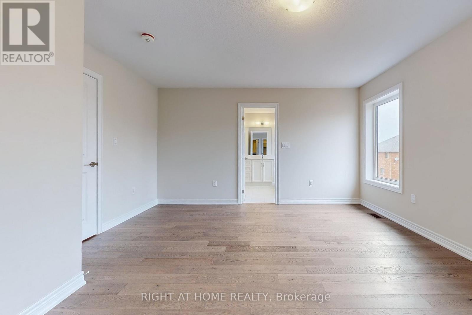 91 Starfire Crescent, Hamilton, Ontario  L8E 0K9 - Photo 18 - X12642418