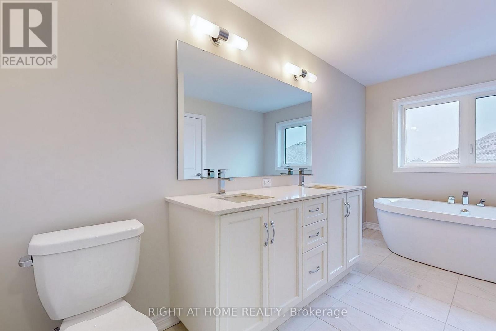 91 Starfire Crescent, Hamilton, Ontario  L8E 0K9 - Photo 21 - X12642418