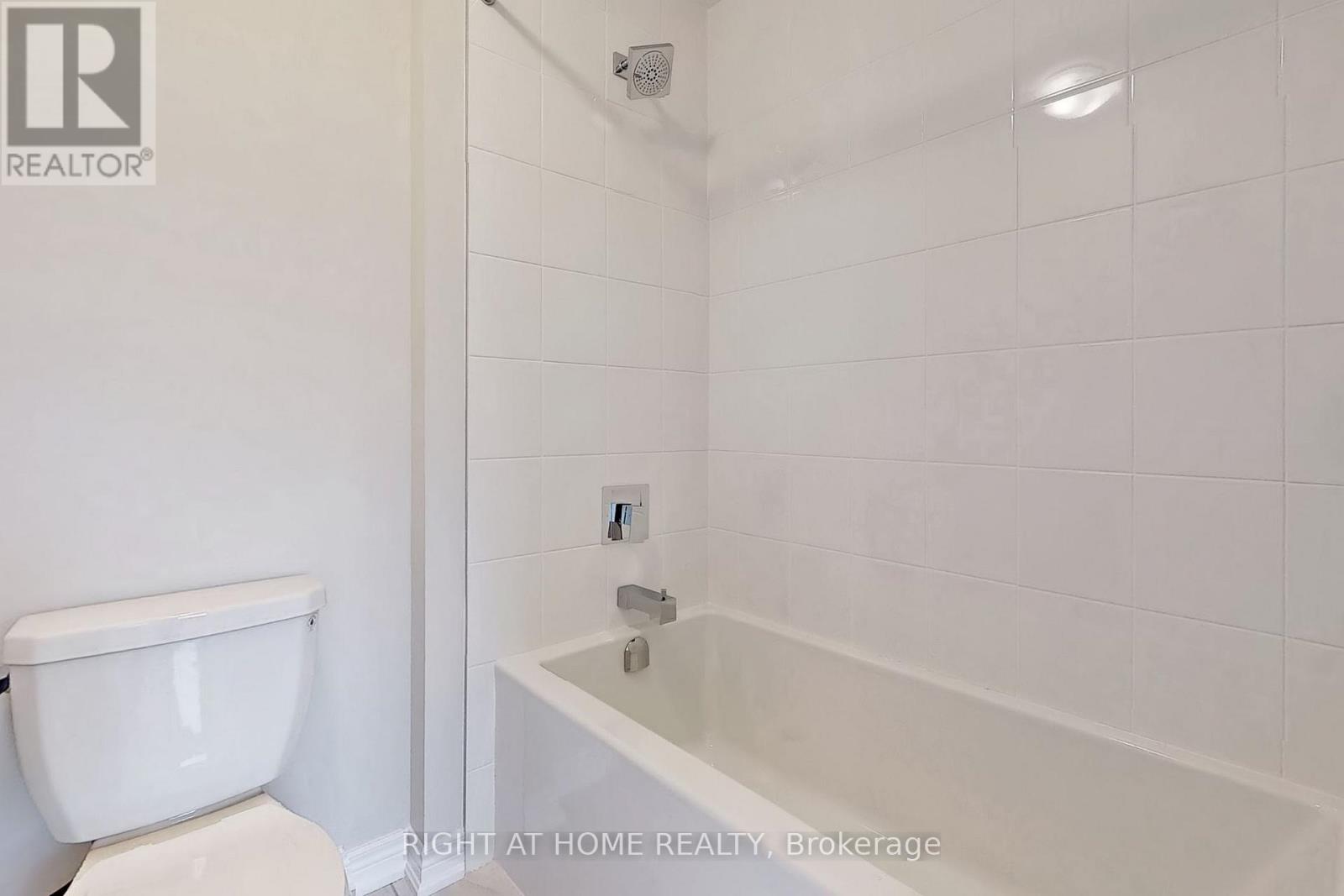 91 Starfire Crescent, Hamilton, Ontario  L8E 0K9 - Photo 26 - X12642418