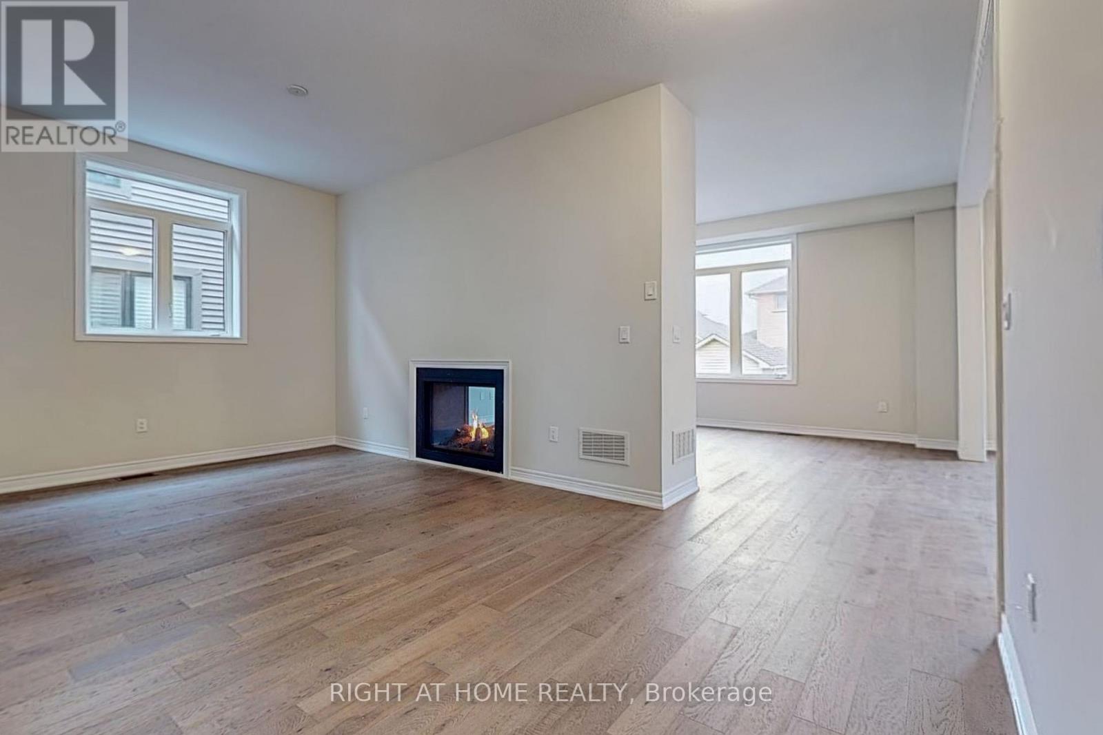 91 Starfire Crescent, Hamilton, Ontario  L8E 0K9 - Photo 3 - X12642418