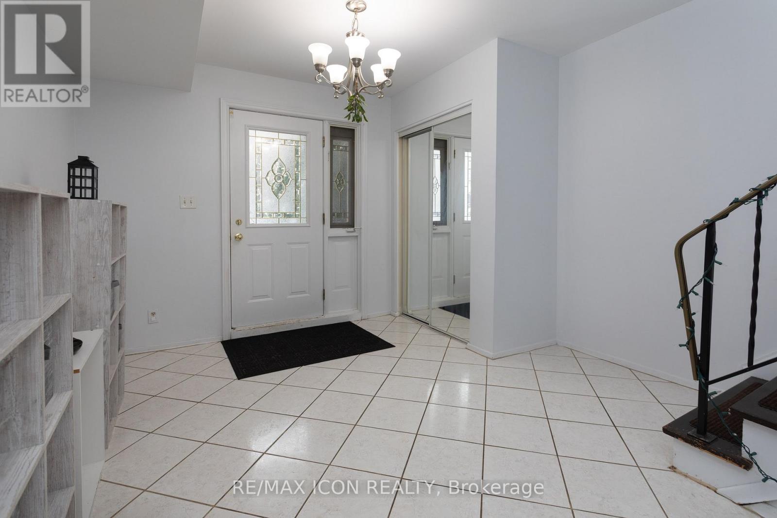 124 Dalegrove Drive, Kitchener, Ontario  N2M 2G5 - Photo 4 - X12642420