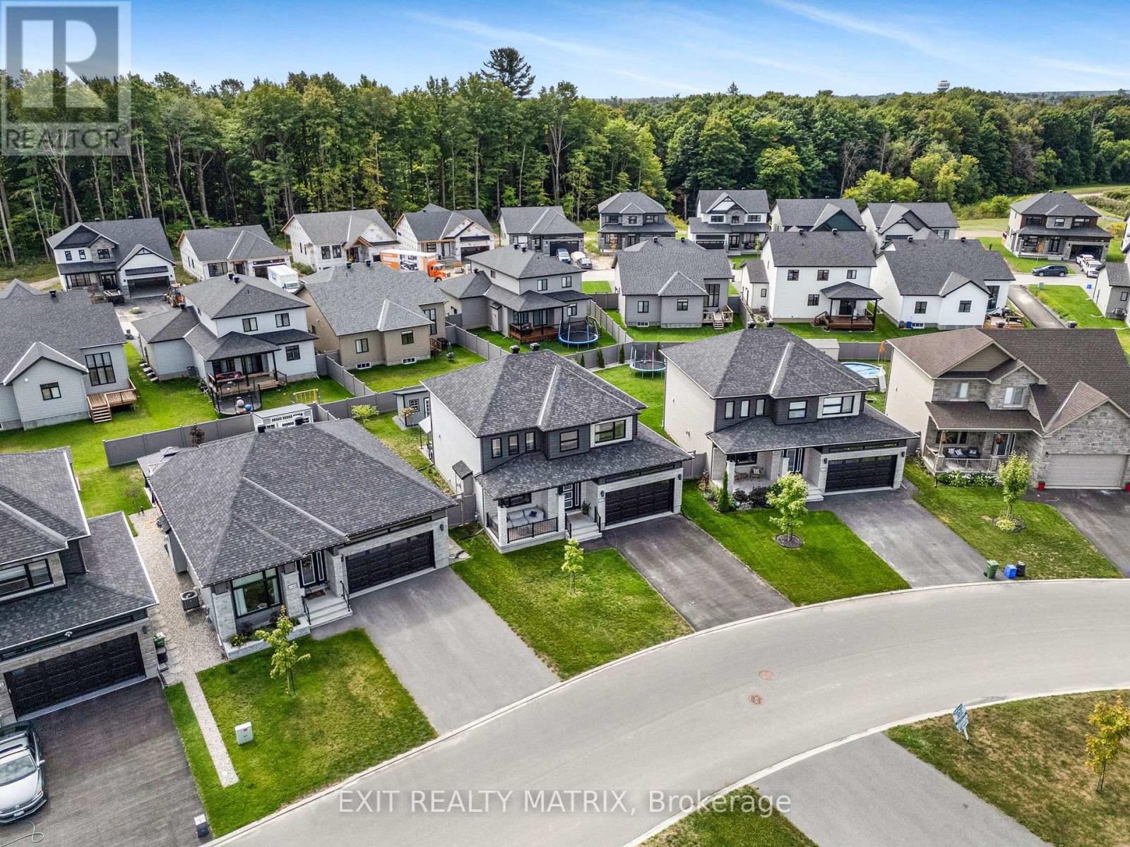 1144 Avignon Street, Russell, Ontario  K0A 1W0 - Photo 32 - X12380703