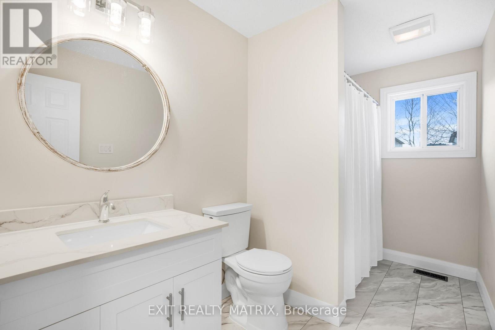 58 Castlebeau Street, Russell, Ontario  K0A 1W0 - Photo 12 - X12411665