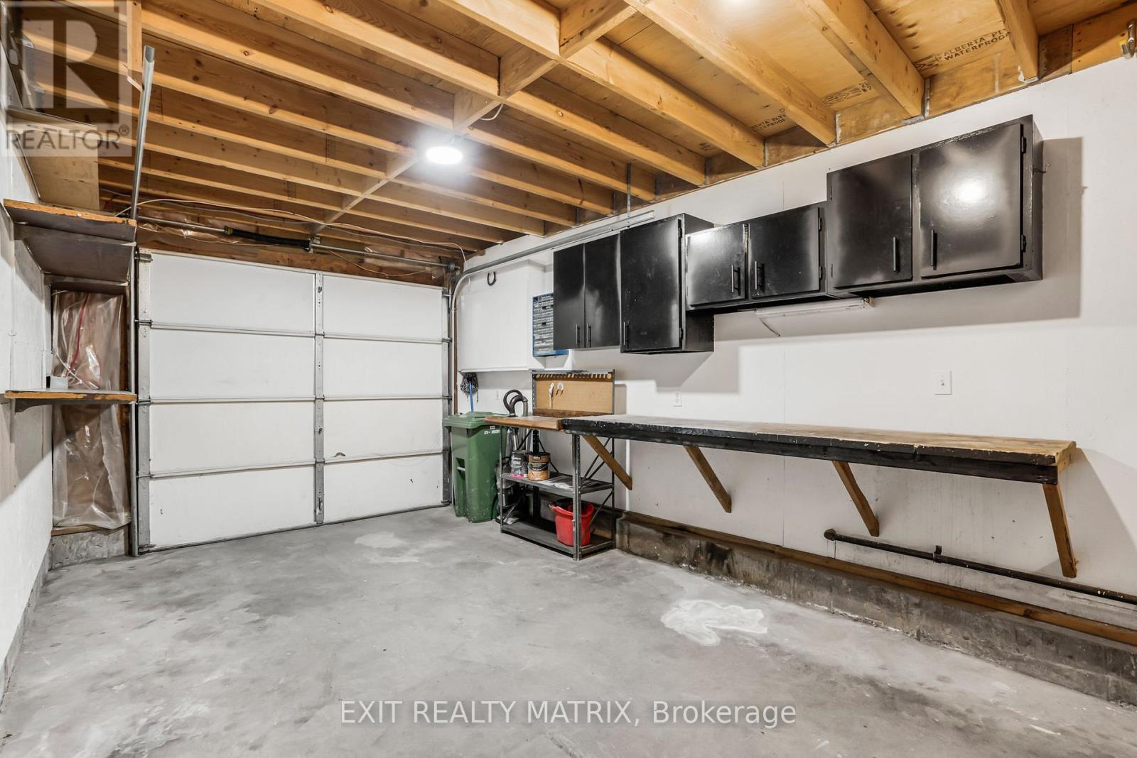 58 Castlebeau Street, Russell, Ontario  K0A 1W0 - Photo 26 - X12411665