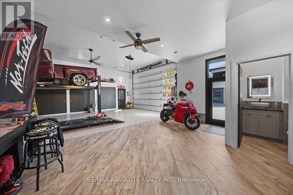 131 Cherryhill Drive, Ottawa, Ontario  K0A 1L0 - Photo 8 - X12531764