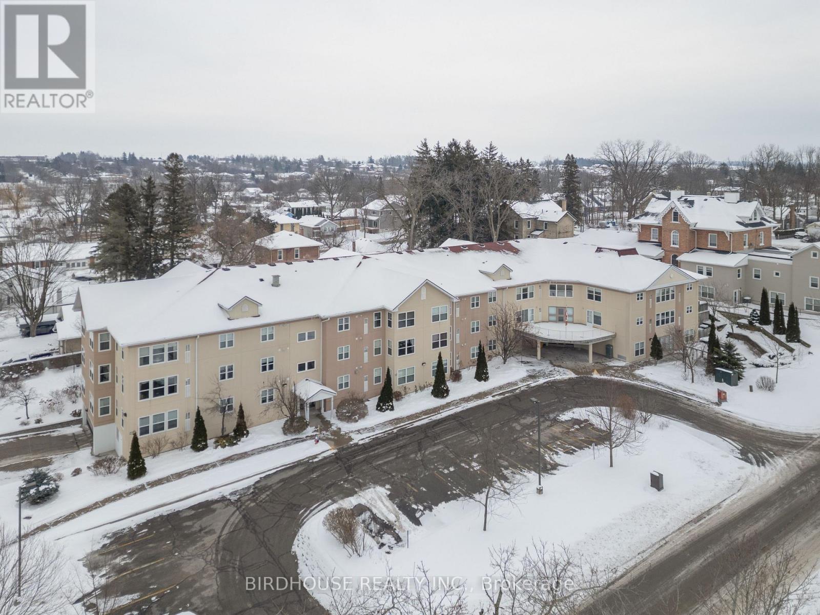 312 - 8 Huron Street, Kawartha Lakes, Ontario  K9V 6K3 - Photo 2 - X12642460