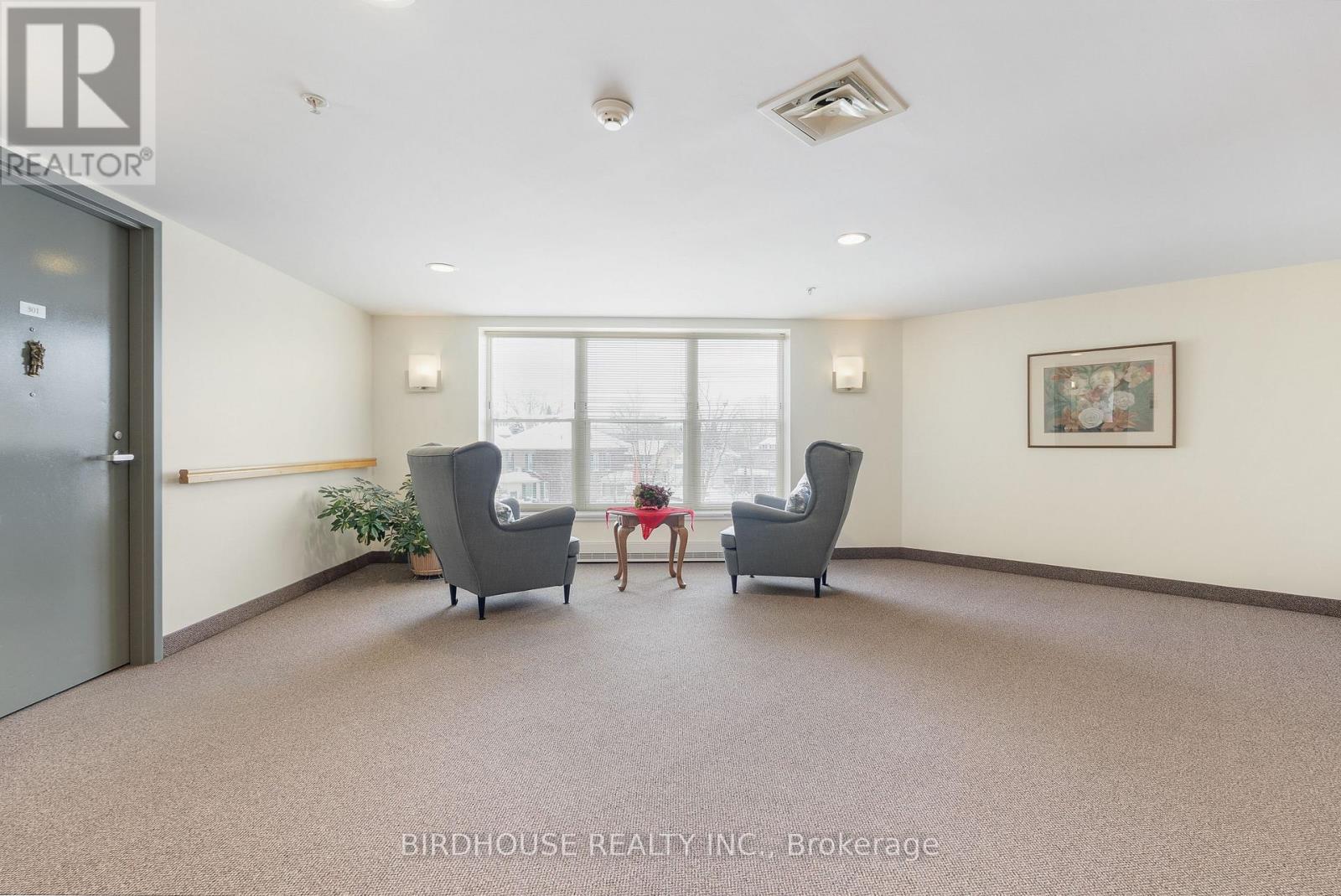 312 - 8 Huron Street, Kawartha Lakes, Ontario  K9V 6K3 - Photo 21 - X12642460