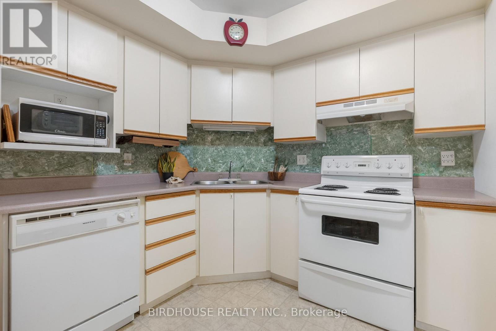 312 - 8 Huron Street, Kawartha Lakes, Ontario  K9V 6K3 - Photo 8 - X12642460