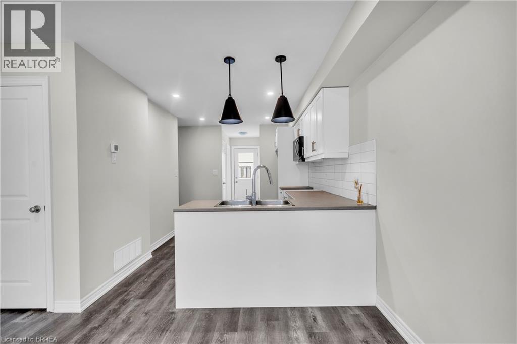 165 Grove Street, Simcoe, Ontario  N3Y 1K5 - Photo 6 - 40794423