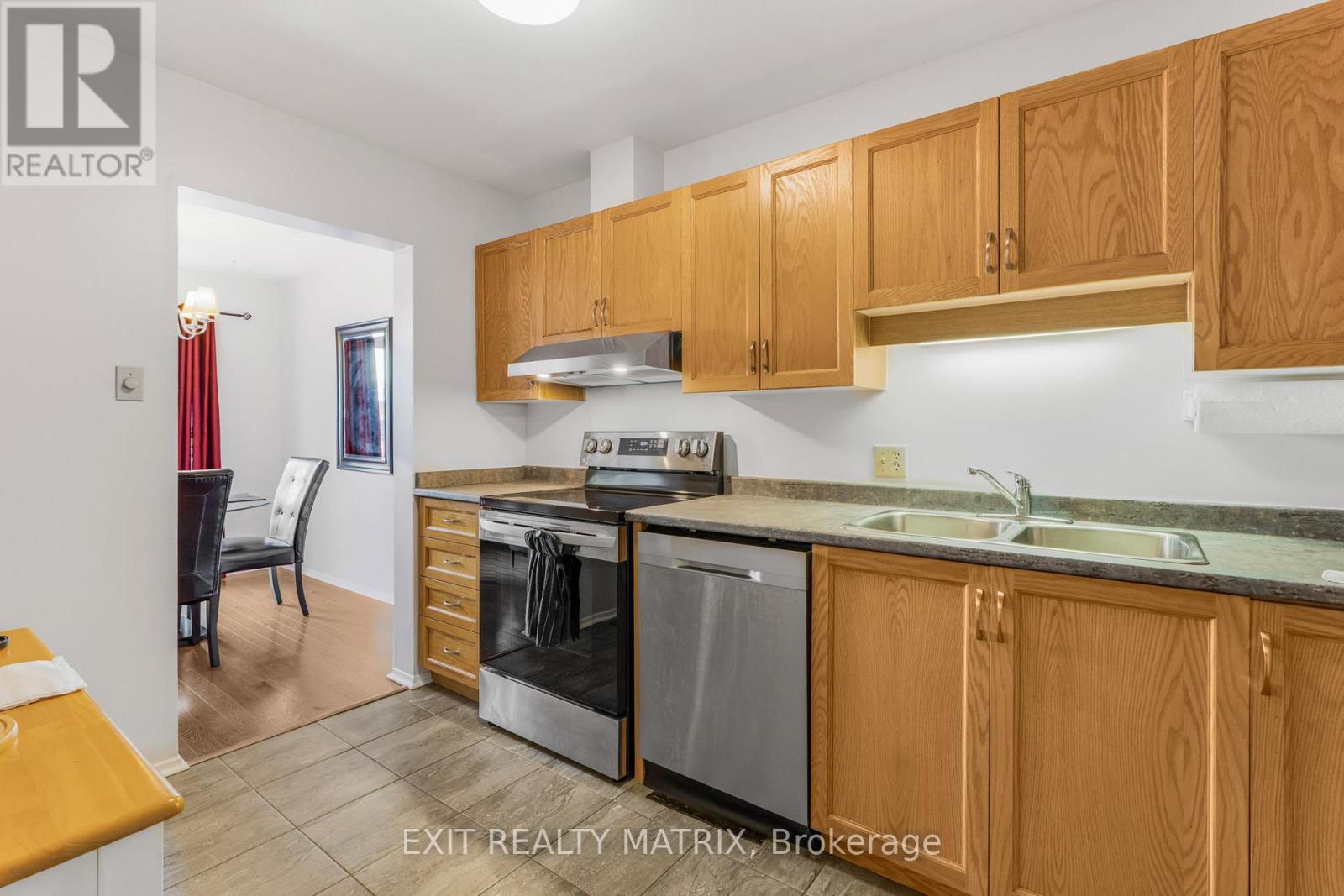 26 - 42 Oakhaven Private, Ottawa, Ontario  K1K 4K1 - Photo 9 - X12642450