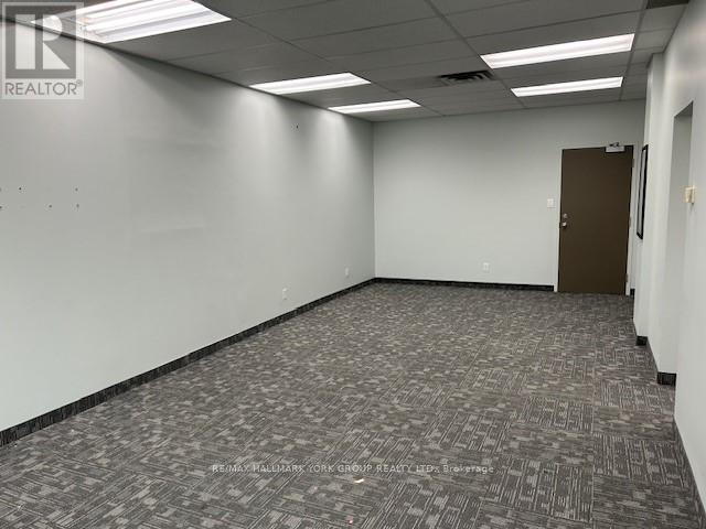 210 - 14845 Yonge Street, Aurora, Ontario  L4C 5G3 - Photo 3 - N12586794