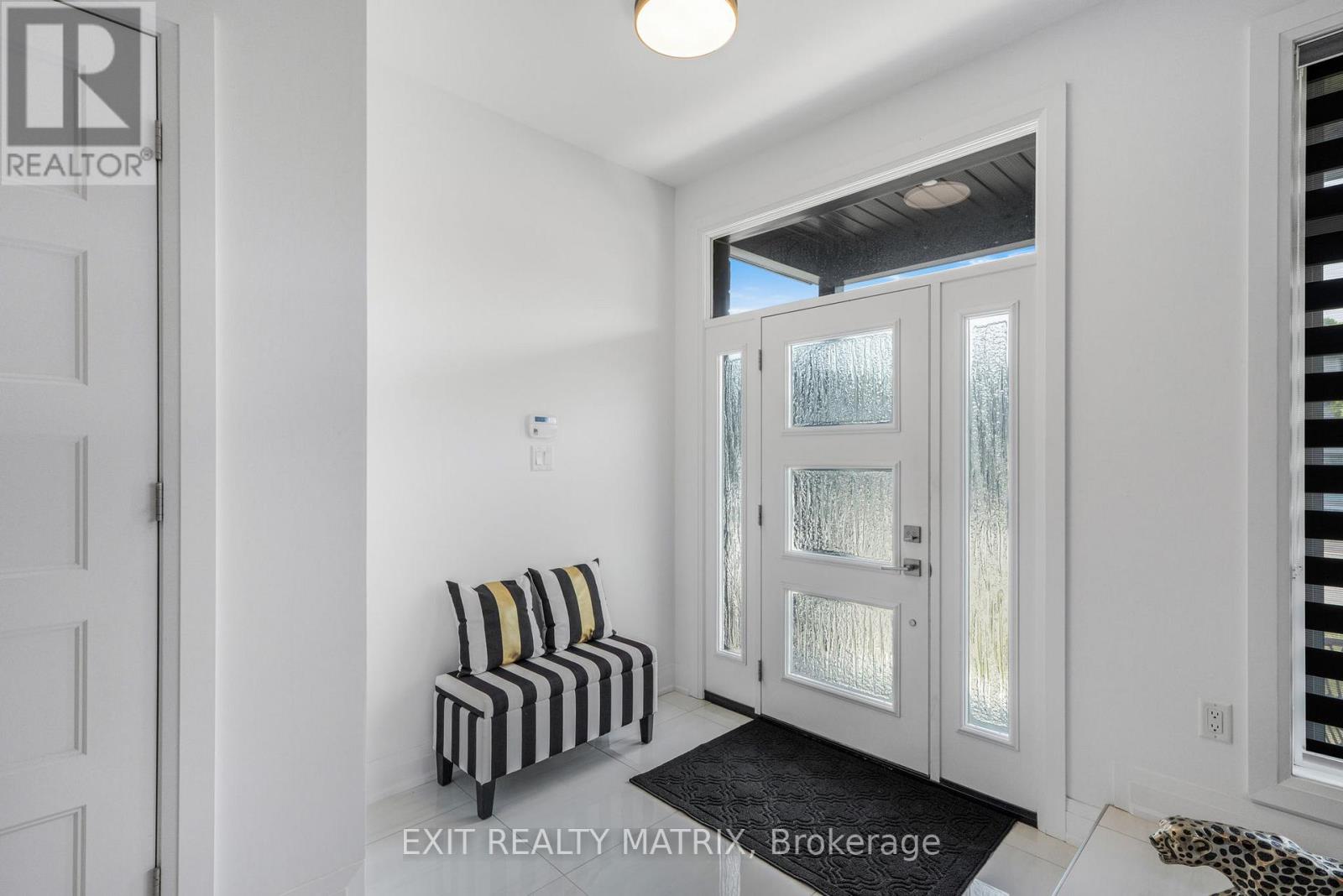 1143 Avignon Street, Russell, Ontario  K0A 1W0 - Photo 4 - X12466152