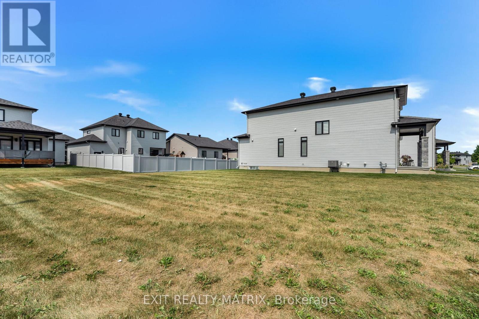 1143 Avignon Street, Russell, Ontario  K0A 1W0 - Photo 33 - X12466152