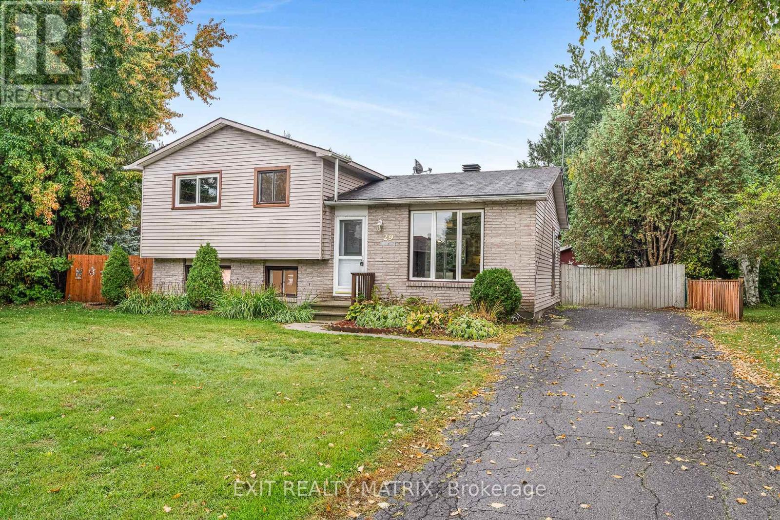 29 Louise Crescent, Russell, Ontario  K0A 1W0 - Photo 30 - X12495482
