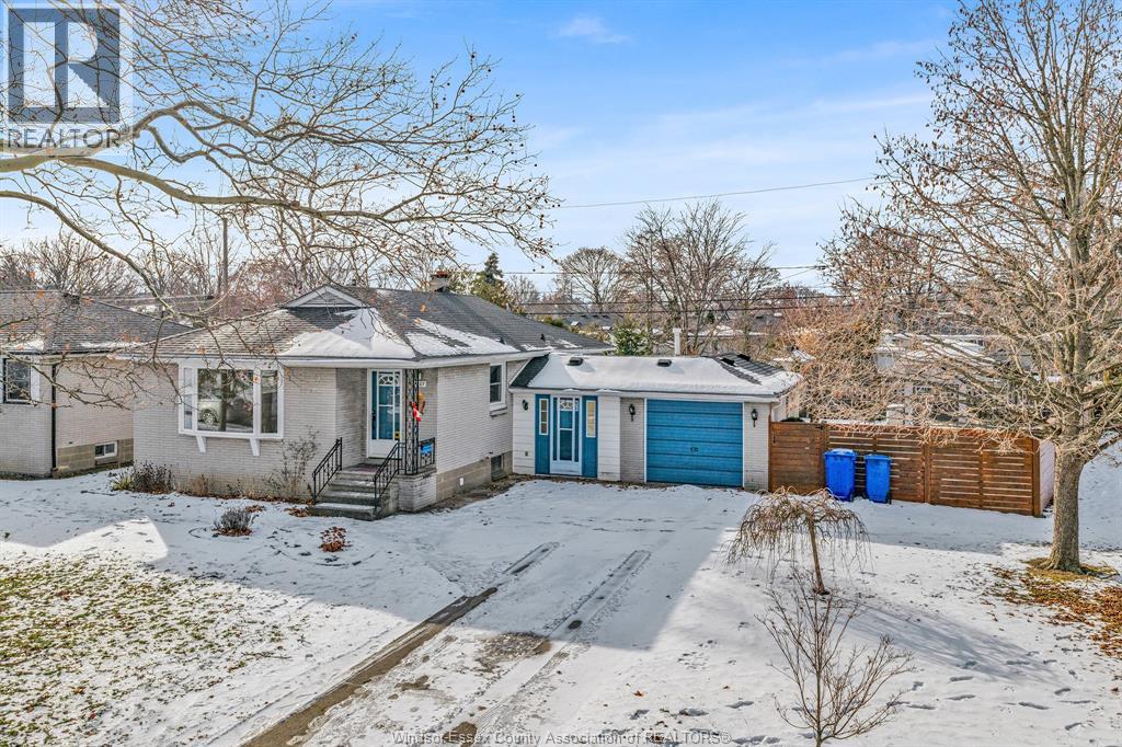 1207 Virginia Avenue, Windsor, Ontario  N8S 2Z1 - Photo 3 - 25031869