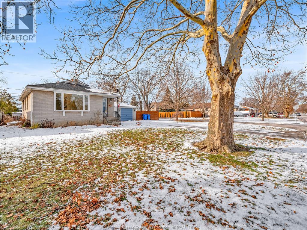 1207 Virginia Avenue, Windsor, Ontario  N8S 2Z1 - Photo 5 - 25031869