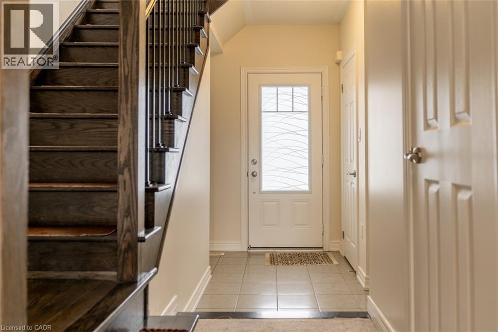 3092 Michelangelo Road, Burlington, Ontario  L7M 0Z6 - Photo 2 - 40793131