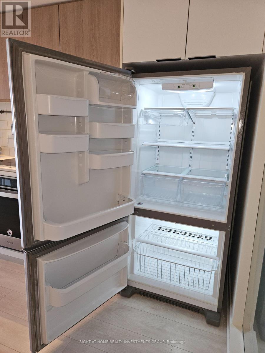 1105 - 6 Sonic Way, Toronto, Ontario  M3C 0P1 - Photo 19 - C12641740