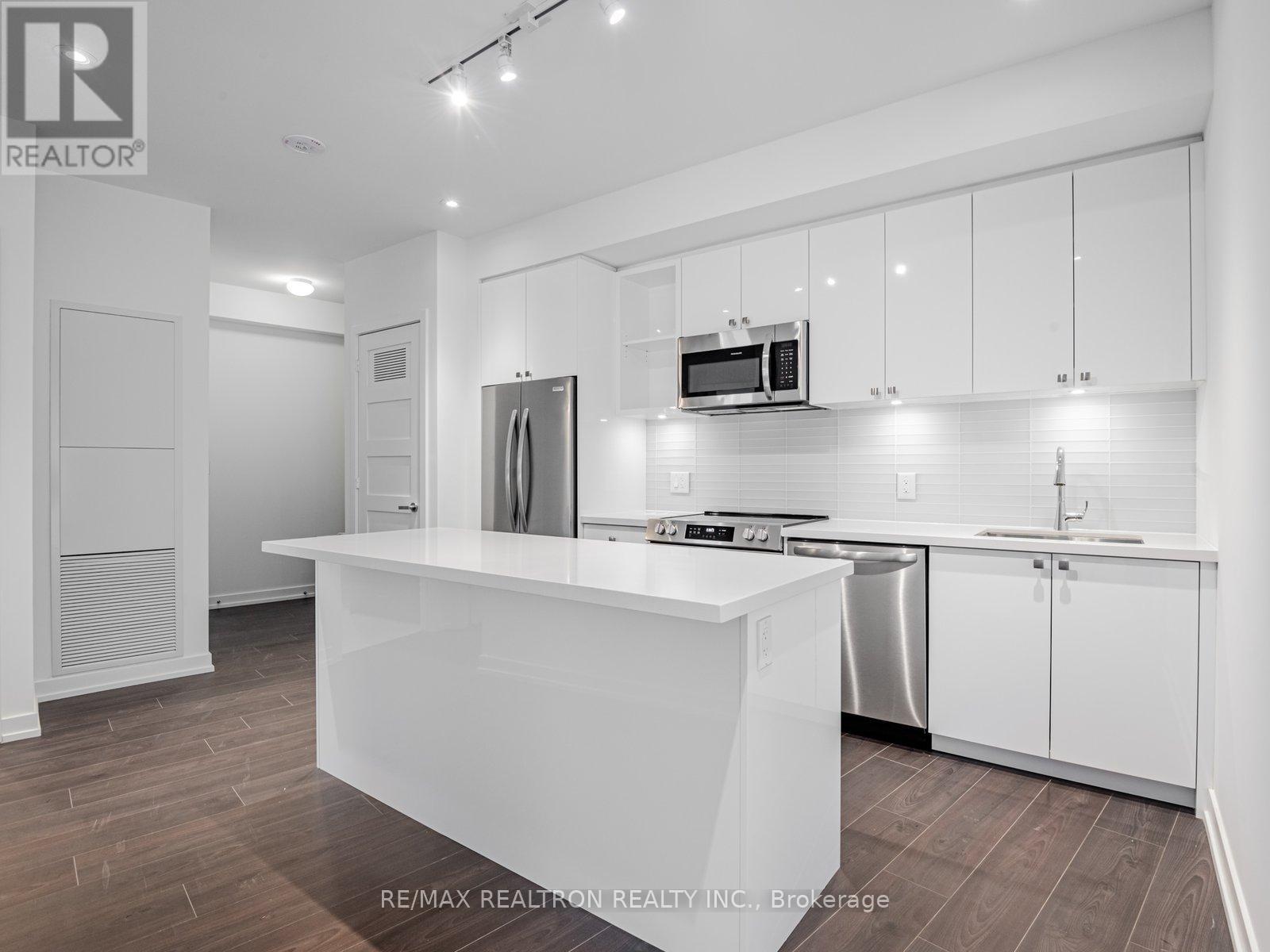 101 - 333 Sunseeker Avenue, Innisfil, Ontario  L9S 0R6 - Photo 9 - N12641842