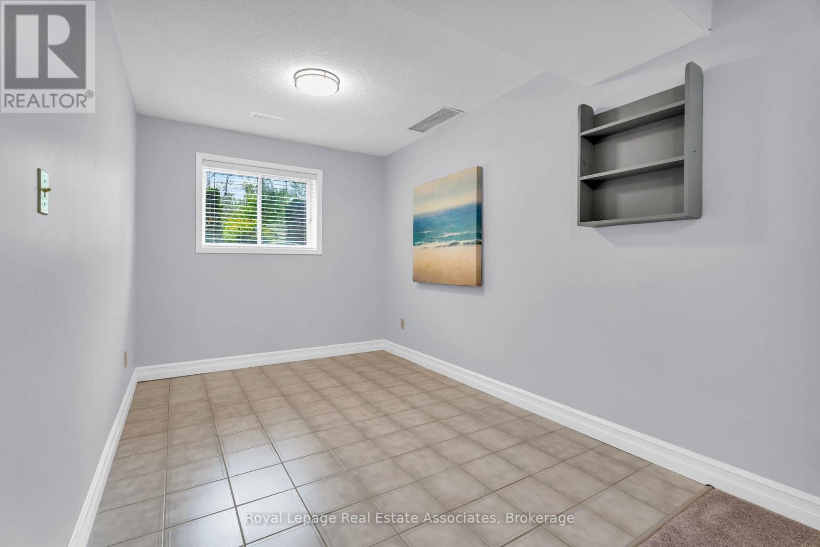 69 George Avenue, Wasaga Beach, Ontario  L9Z 2X9 - Photo 26 - S12449960