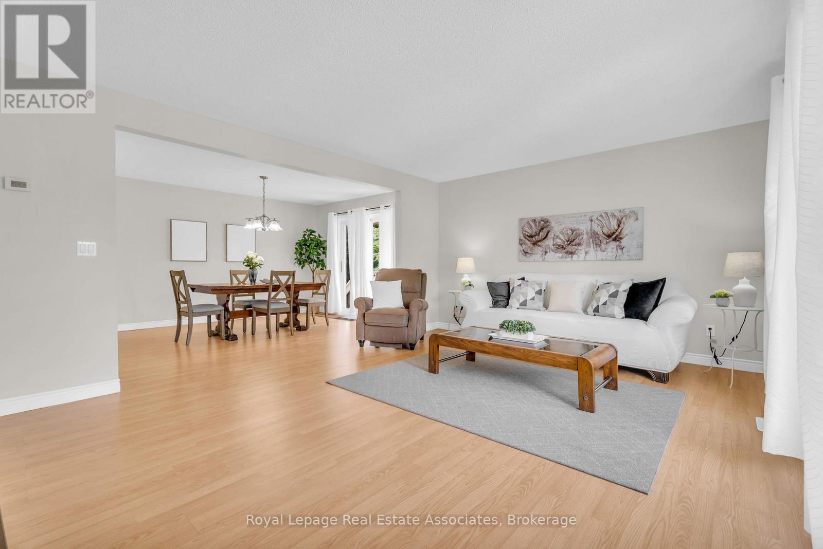 69 George Avenue, Wasaga Beach, Ontario  L9Z 2X9 - Photo 7 - S12449960