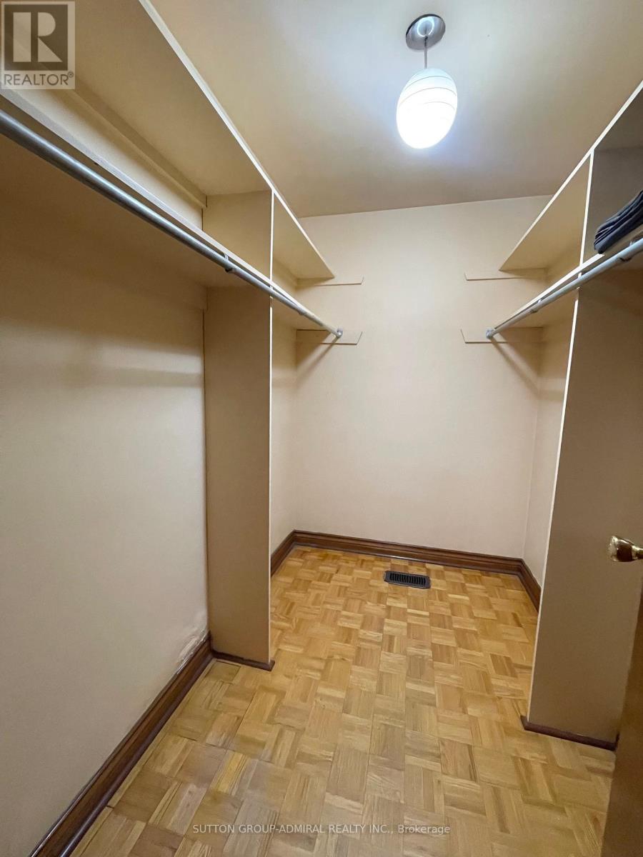 10623 Clarkway Drive, Brampton, Ontario  L6P 0W2 - Photo 33 - W12505428