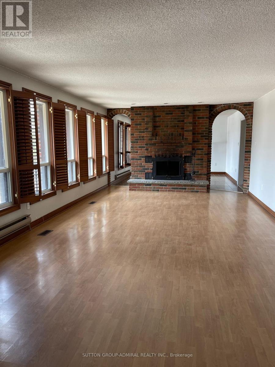 10623 Clarkway Drive, Brampton, Ontario  L6P 0W2 - Photo 9 - W12505428