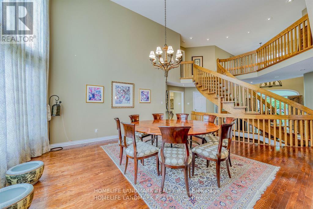 10 Prescott Court, Markham, Ontario  L3T 5W7 - Photo 3 - N12642440