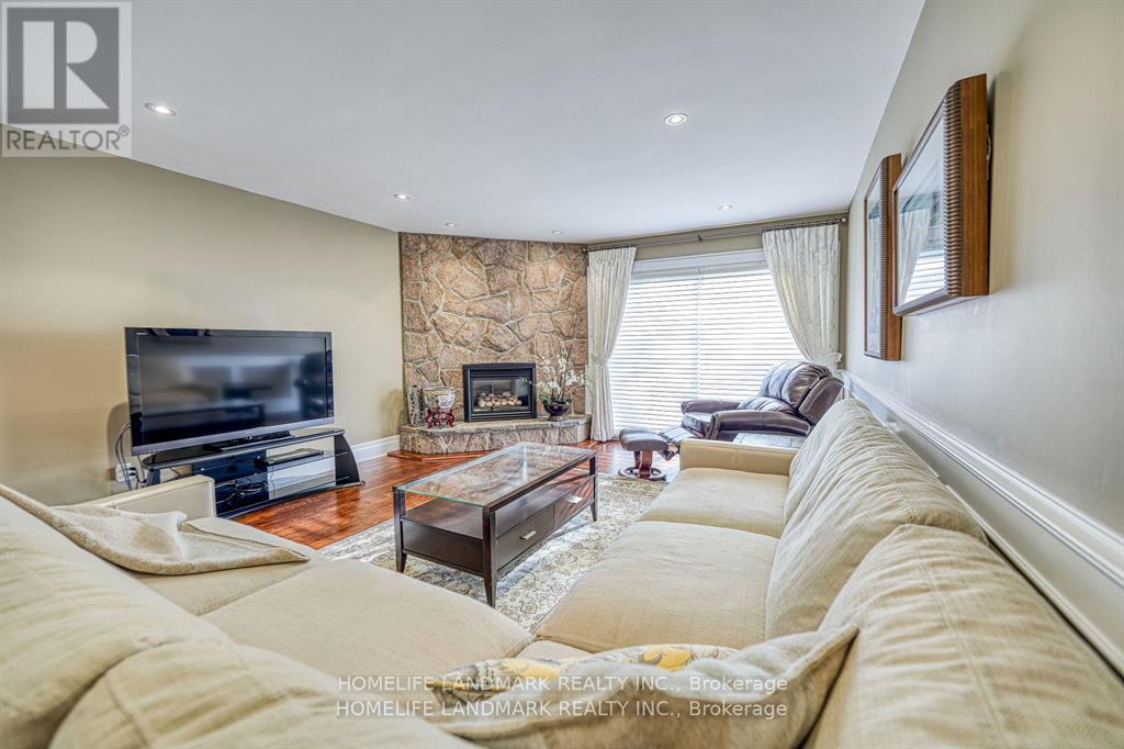 10 Prescott Court, Markham, Ontario  L3T 5W7 - Photo 6 - N12642440