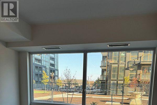 104 - 2343 Khalsa Gate, Oakville, Ontario  L6M 4J2 - Photo 4 - W12642448