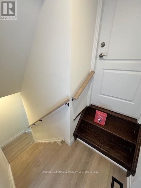 79 Cedarholme Avenue, Caledon, Ontario  L7C 3T2 - Photo 4 - W12642452