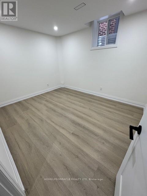 79 Cedarholme Avenue, Caledon, Ontario  L7C 3T2 - Photo 9 - W12642452