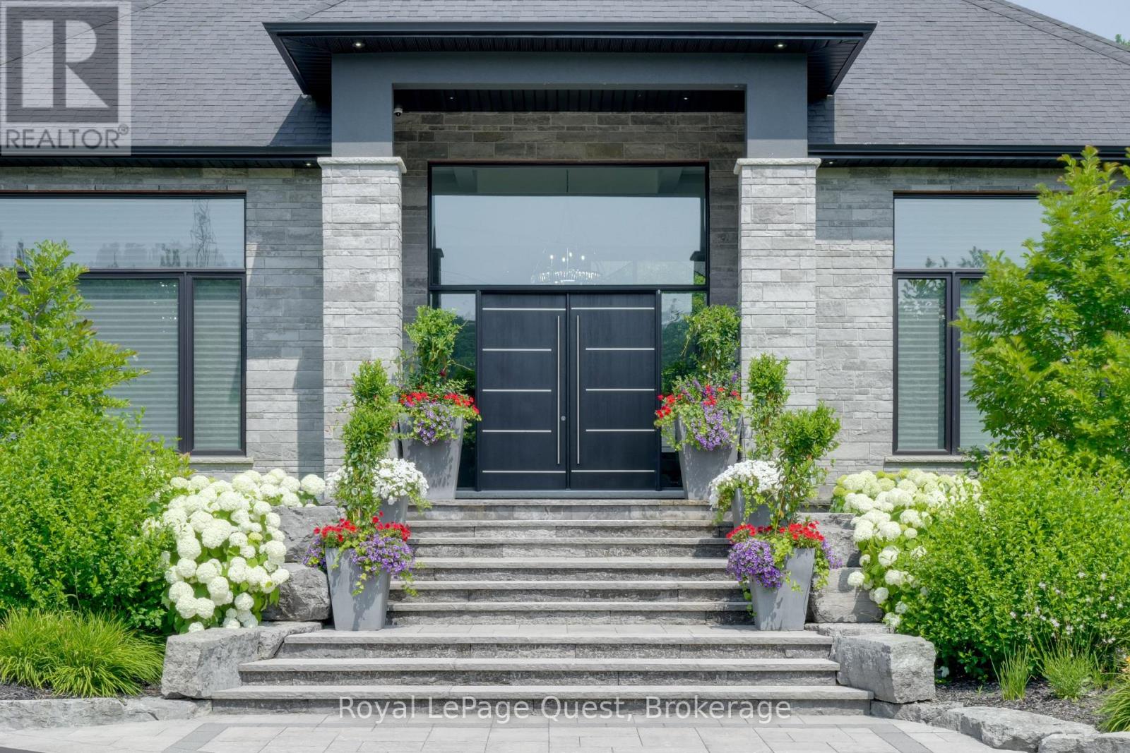 8 Midves Court, Springwater, Ontario  L9X 0P3 - Photo 12 - S12642536