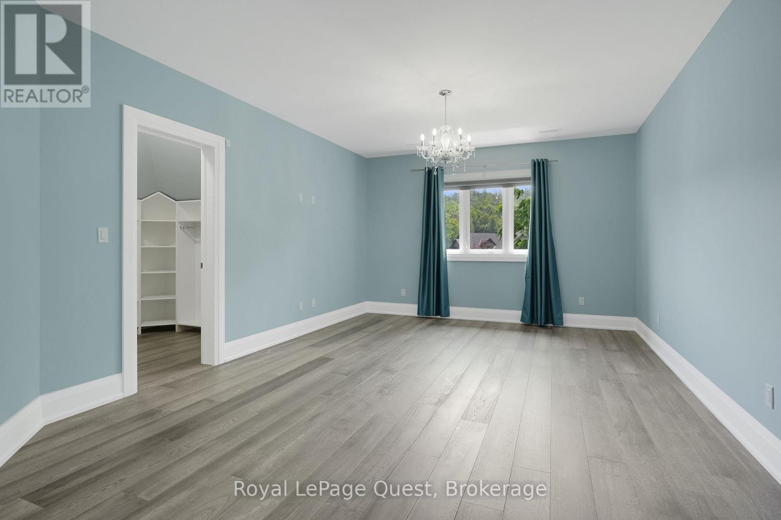 8 Midves Court, Springwater, Ontario  L9X 0P3 - Photo 32 - S12642536