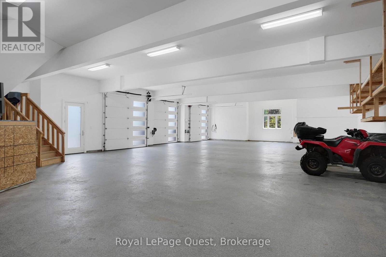 8 Midves Court, Springwater, Ontario  L9X 0P3 - Photo 39 - S12642536