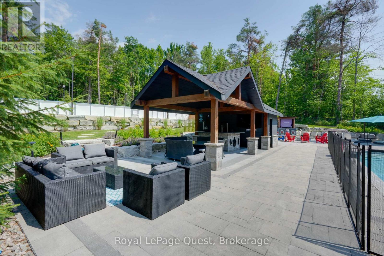 8 Midves Court, Springwater, Ontario  L9X 0P3 - Photo 7 - S12642536