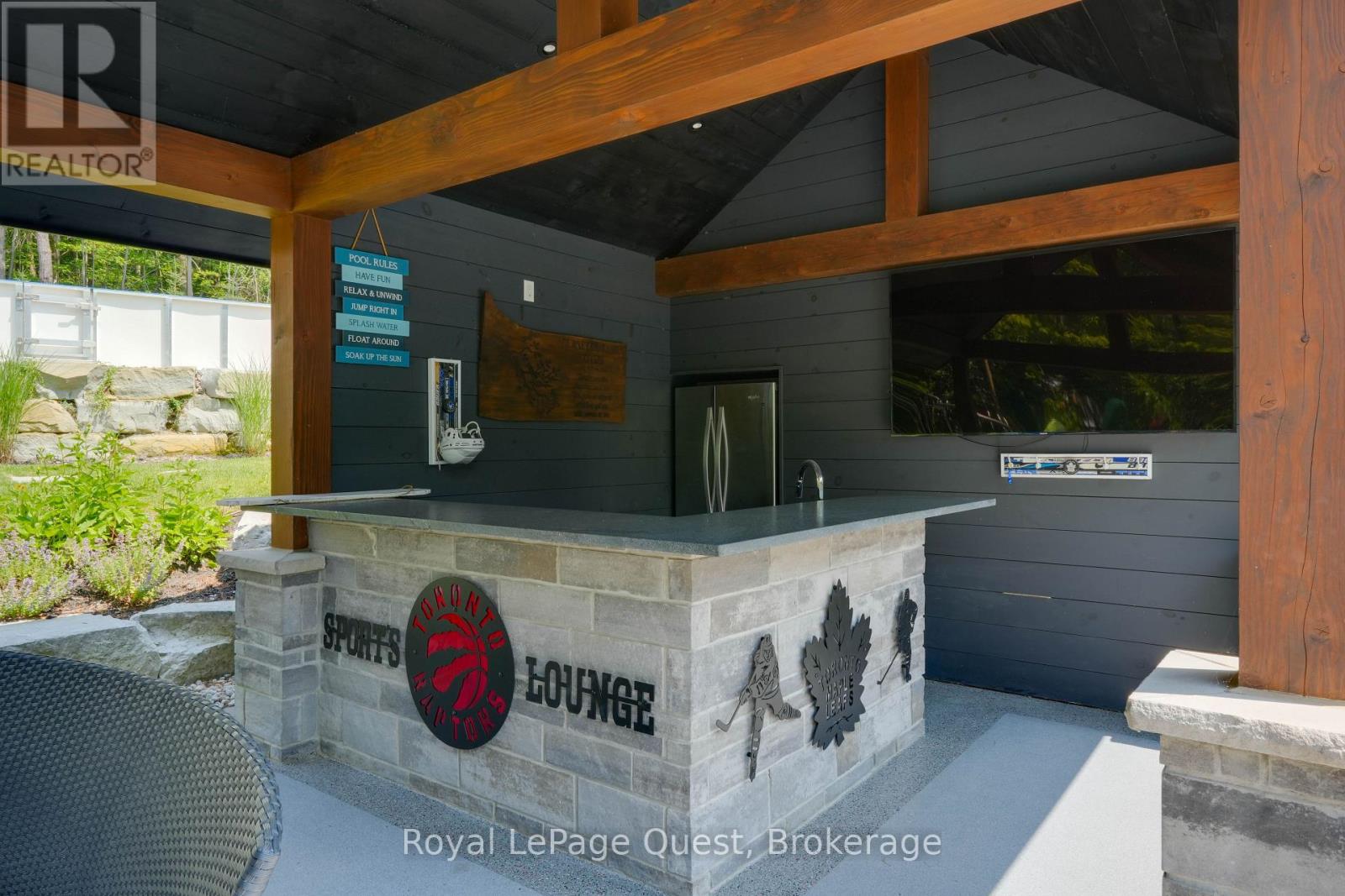 8 Midves Court, Springwater, Ontario  L9X 0P3 - Photo 8 - S12642536