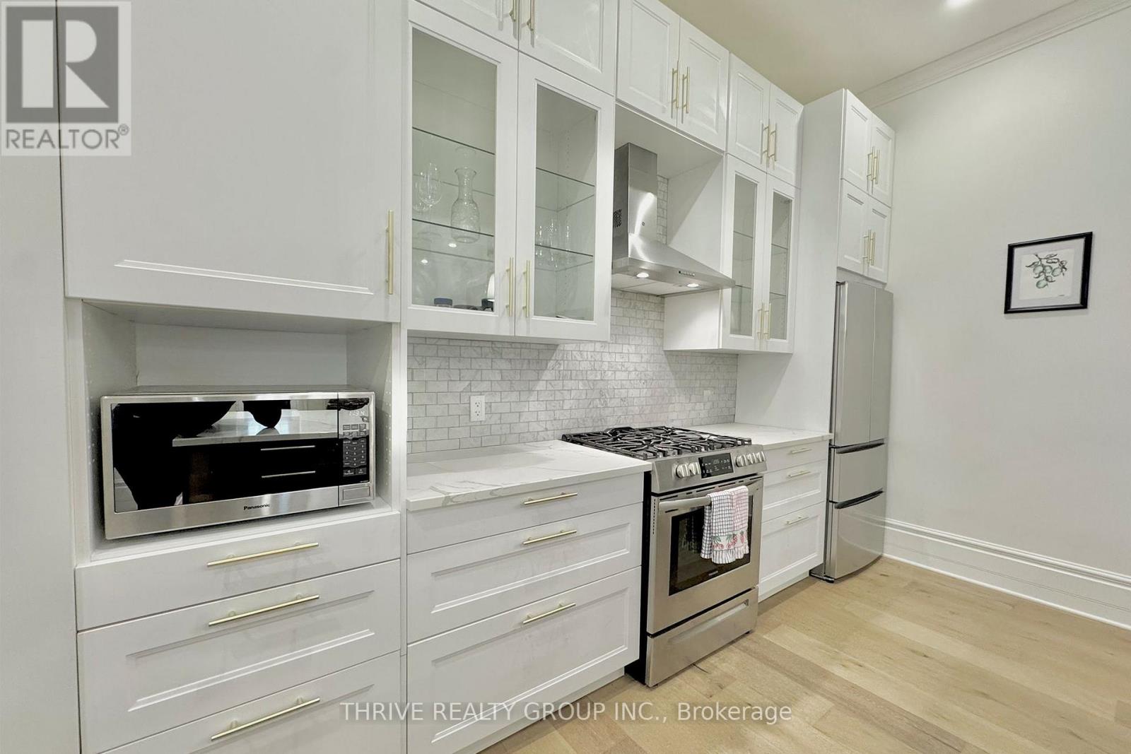 16 Horn Street, London South, Ontario  N6C 3K3 - Photo 4 - X12612912