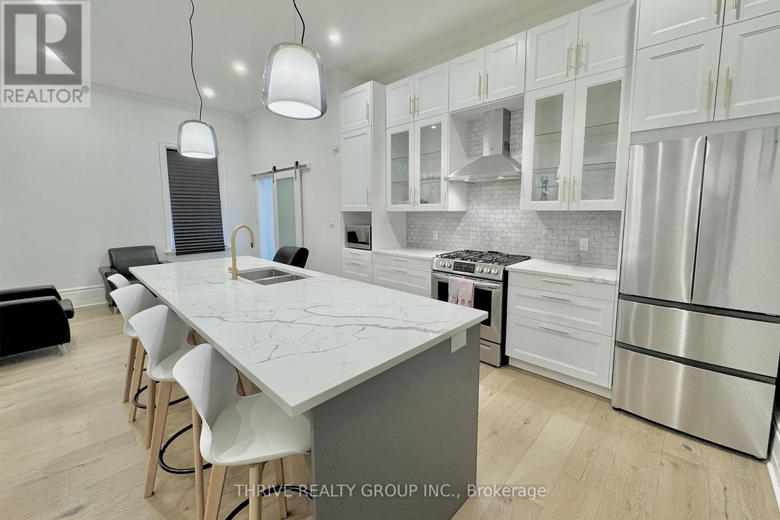 16 Horn Street, London South, Ontario  N6C 3K3 - Photo 3 - X12612912