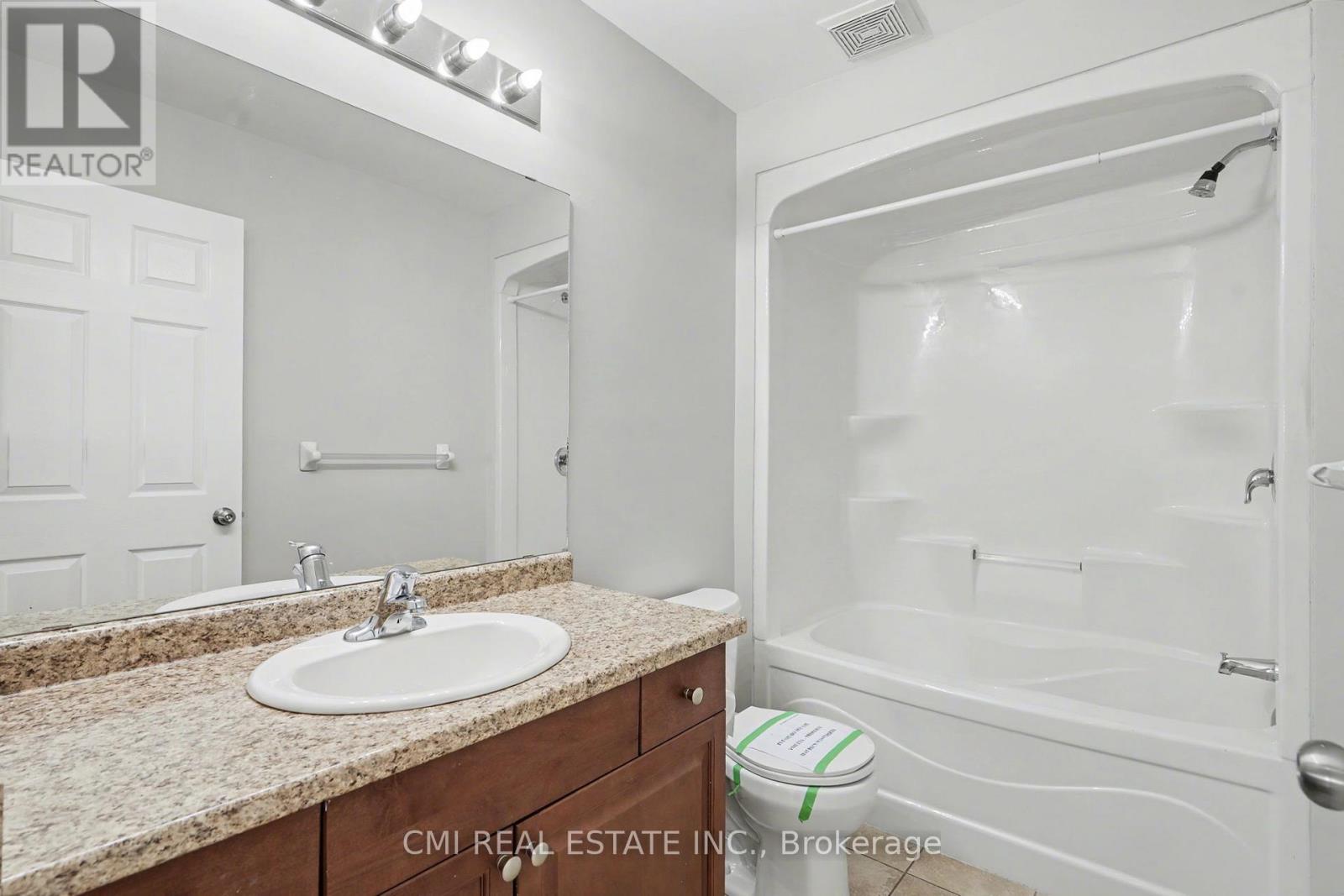 45 Helen Drive, Haldimand, Ontario  N0A 1H0 - Photo 14 - X12642438