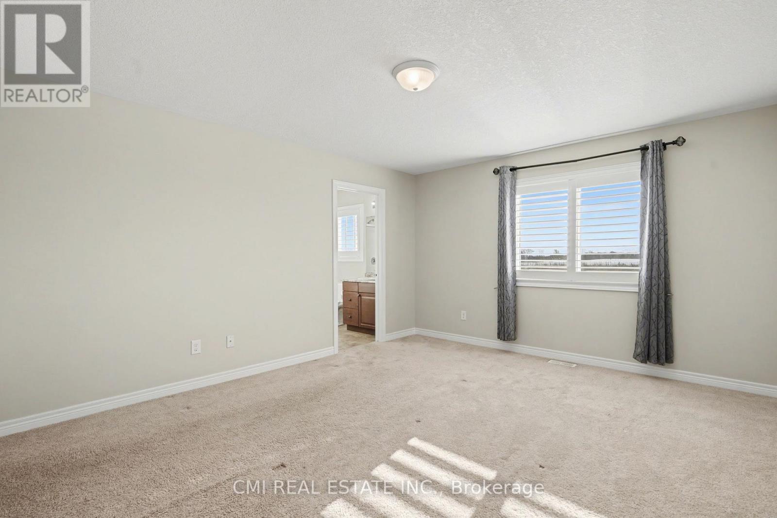 45 Helen Drive, Haldimand, Ontario  N0A 1H0 - Photo 24 - X12642438