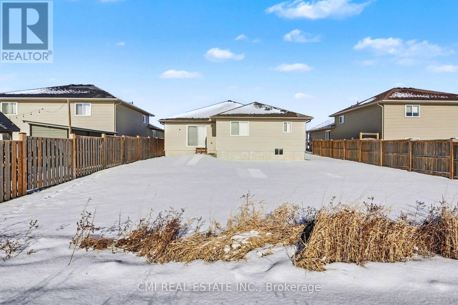 45 Helen Drive, Haldimand, Ontario  N0A 1H0 - Photo 38 - X12642438