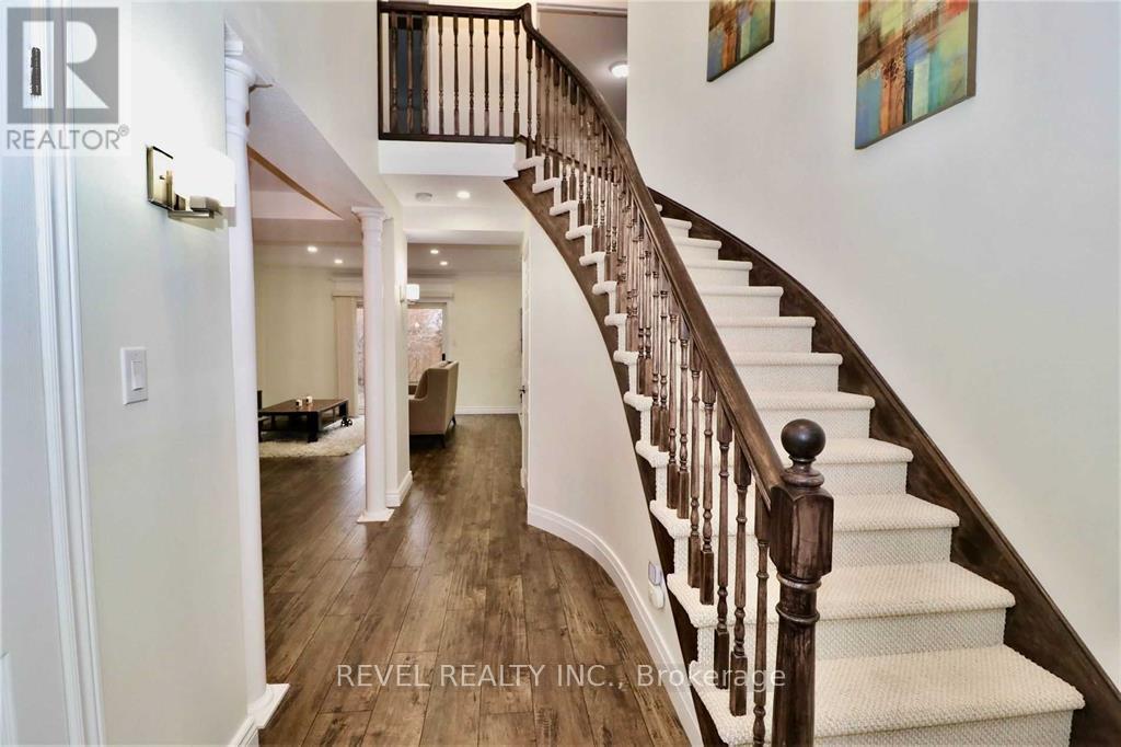 412 Olde Village Lane, Shelburne, Ontario  L9V 3A4 - Photo 3 - X12642442