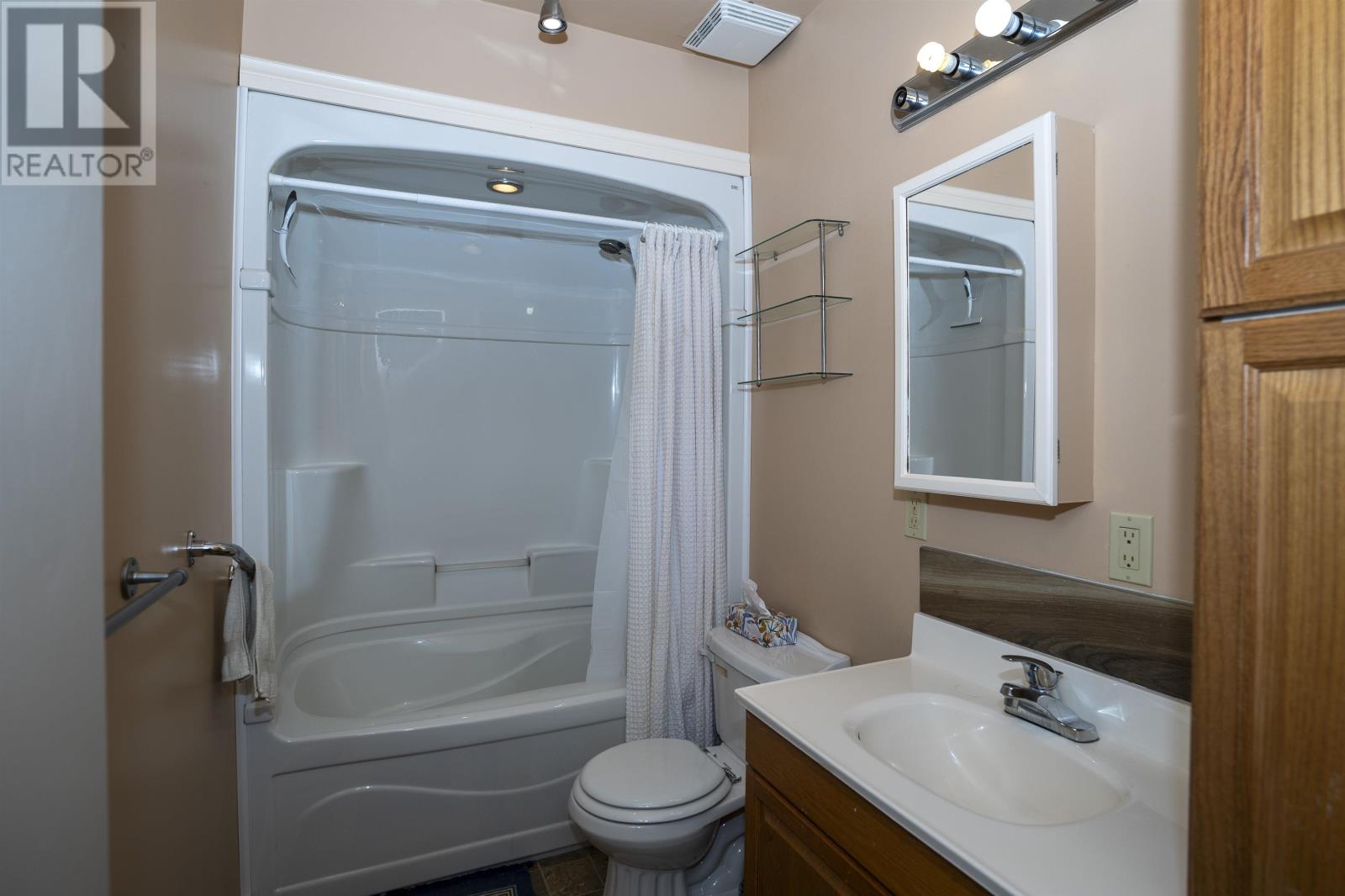 1731 Rankin St, Thunder Bay, Ontario  P7E 5Z4 - Photo 13 - TB253652