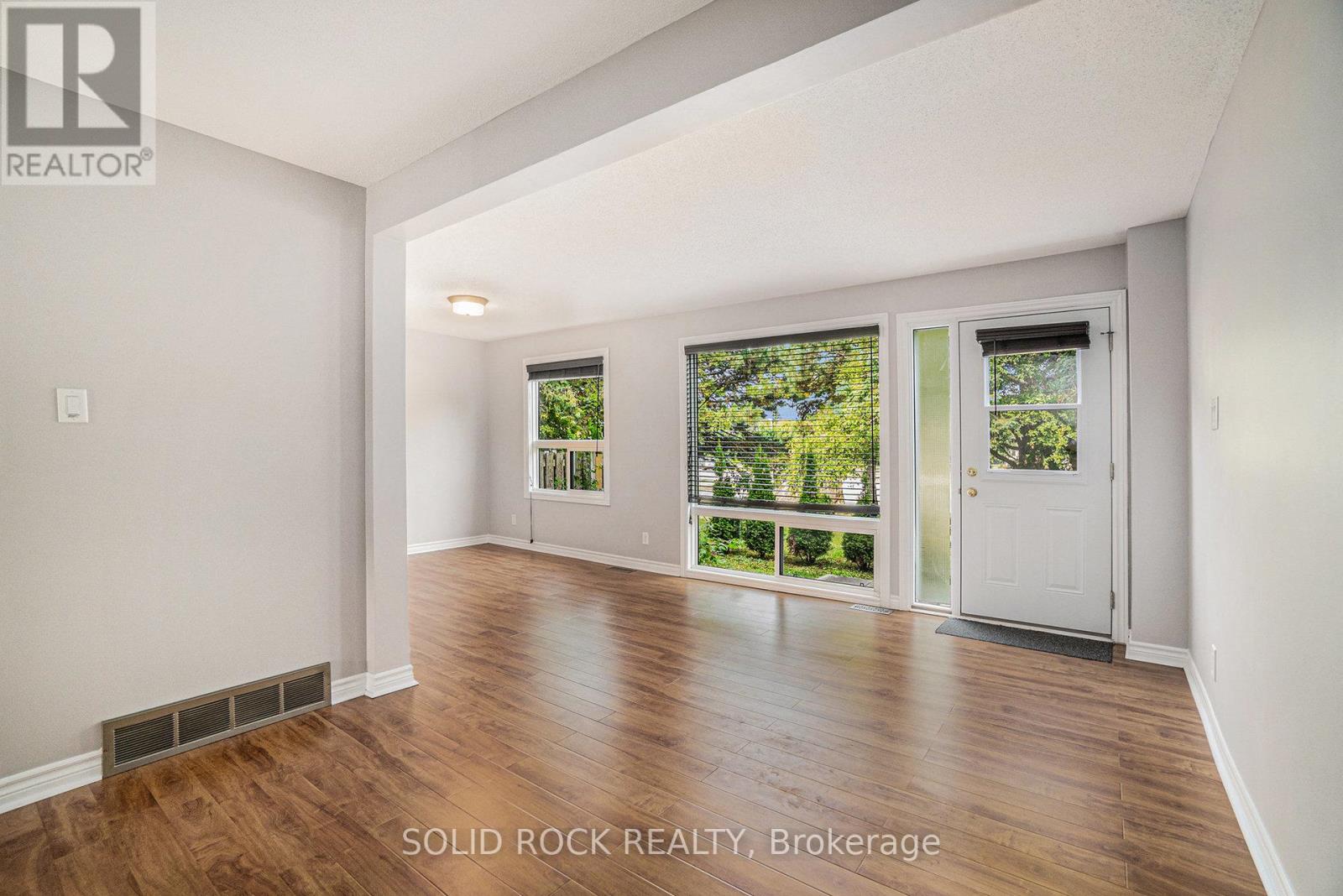 34 - 4573 Carrington Place, Ottawa, Ontario  K1B 4P8 - Photo 8 - X12642546