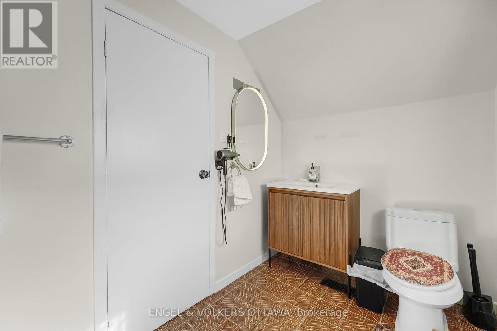 46 Holland Avenue, Ottawa, Ontario  K1Y 0X4 - Photo 24 - X12642564