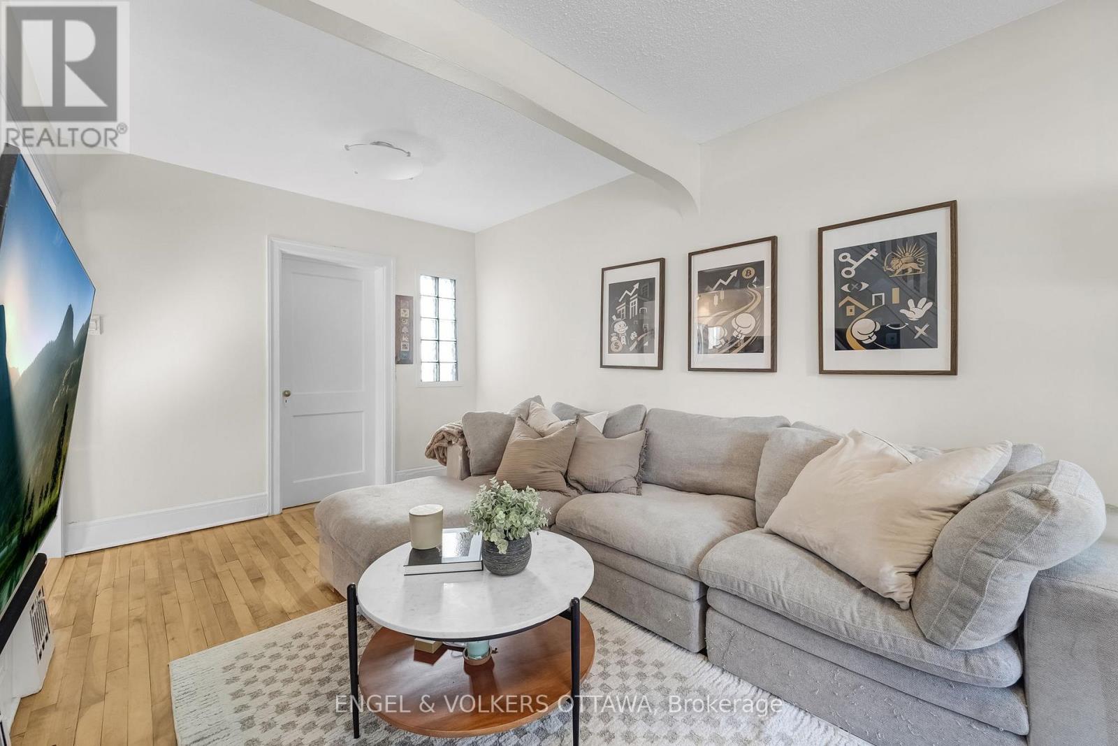 46 Holland Avenue, Ottawa, Ontario  K1Y 0X4 - Photo 4 - X12642564