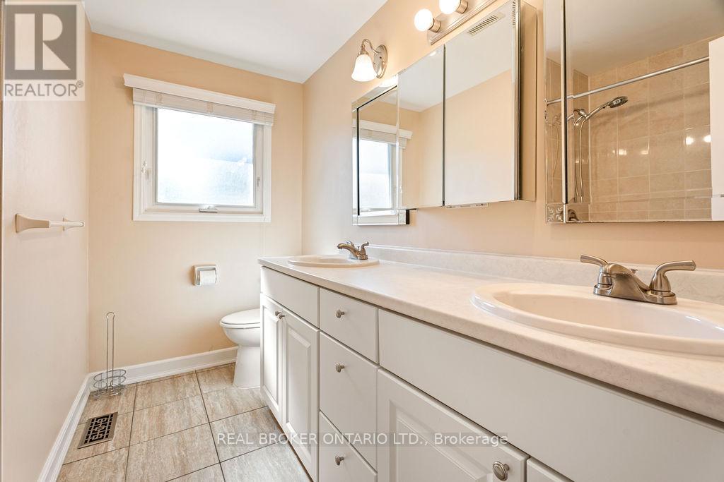 99 Queensline Drive, Ottawa, Ontario  K2H 7J6 - Photo 18 - X12642594