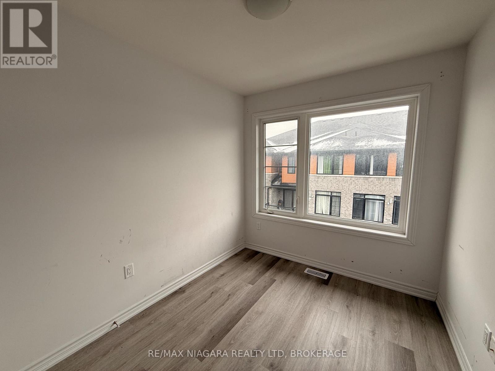 96 - 461 Blackburn Drive, Brantford, Ontario  N3T 0W9 - Photo 14 - X12642534